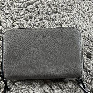 Matt and Nat Wallet